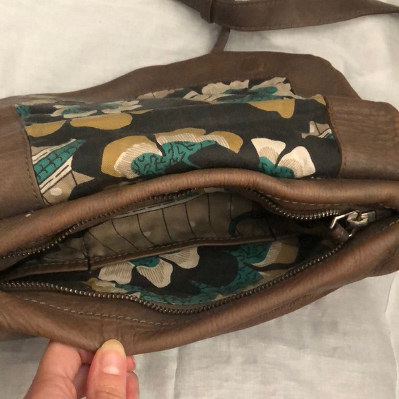 Liebeskind Berlin brown cow leather crossbody bag - Picture 4 of 4